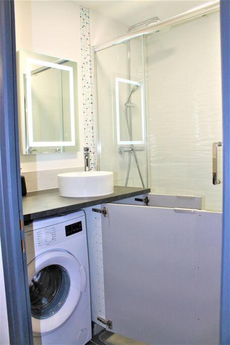 Le Chartreuse Apartment Voiron Bagian luar foto